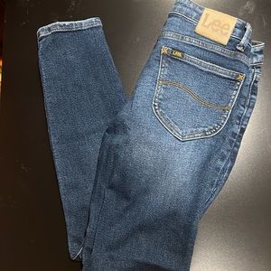 Lee High Rise Skinny Mid Wash Jeans - Size 28